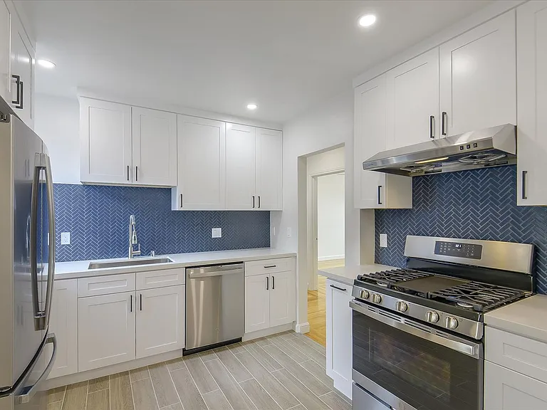 1487 34th Ave — Photo 13