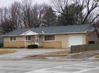 1417 N Main St, McPherson, KS 67460