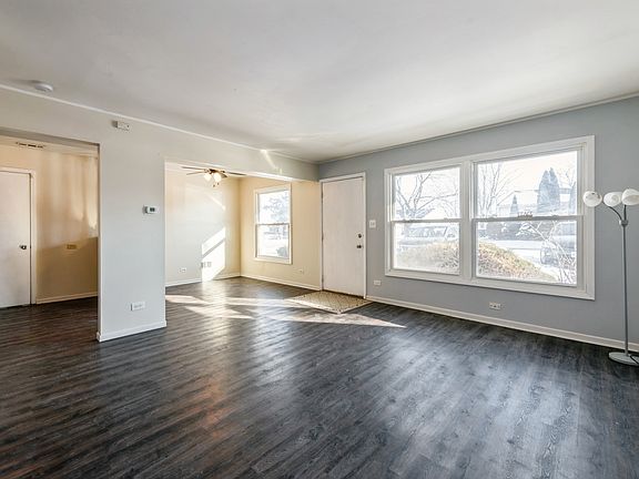3rd image of 1760 Queensbury Cir #5811