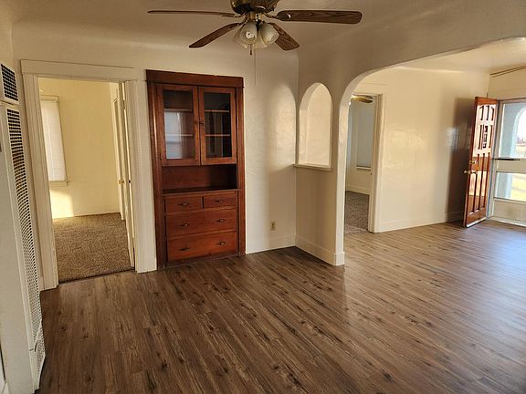 4th image of 21479 Fargo Ave #1400.00