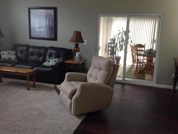 5th image of 1352 Amberlea Dr E