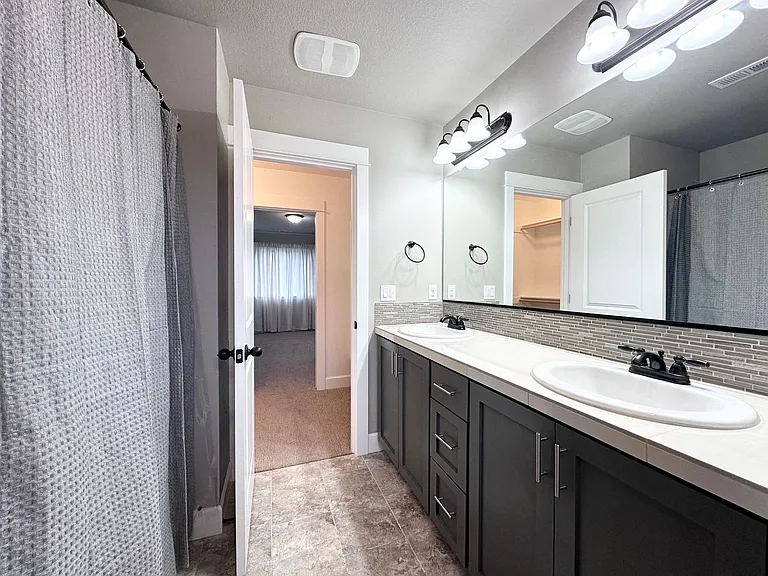4337 N Hunt St — Photo 13