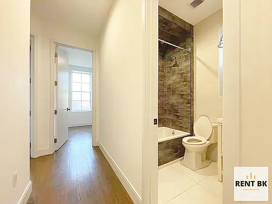 Rented by RENTBK LLC | media 11