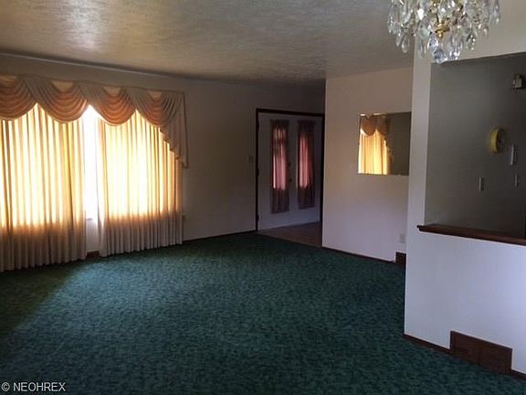 3rd image of 6404 Beverly Dr