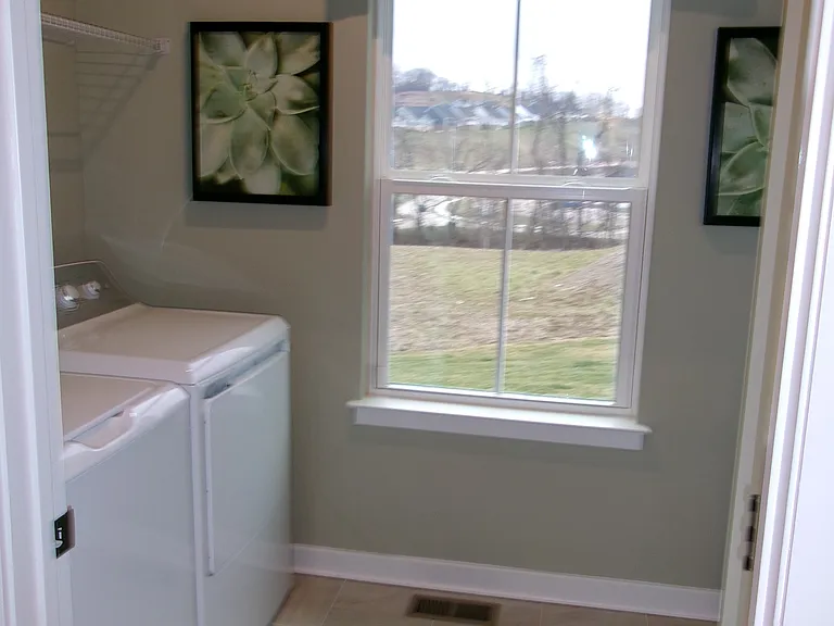 214 Dana Dr — Photo 16
