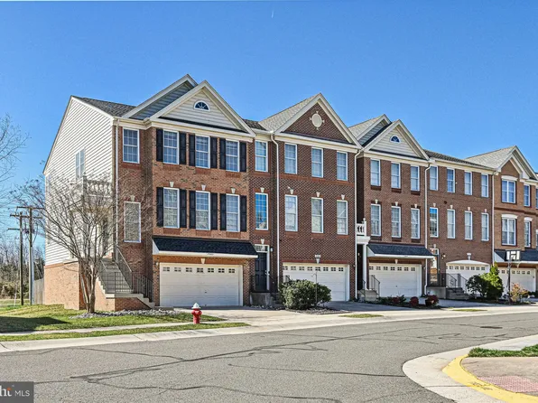 25663 America Sq, Chantilly, VA 20152