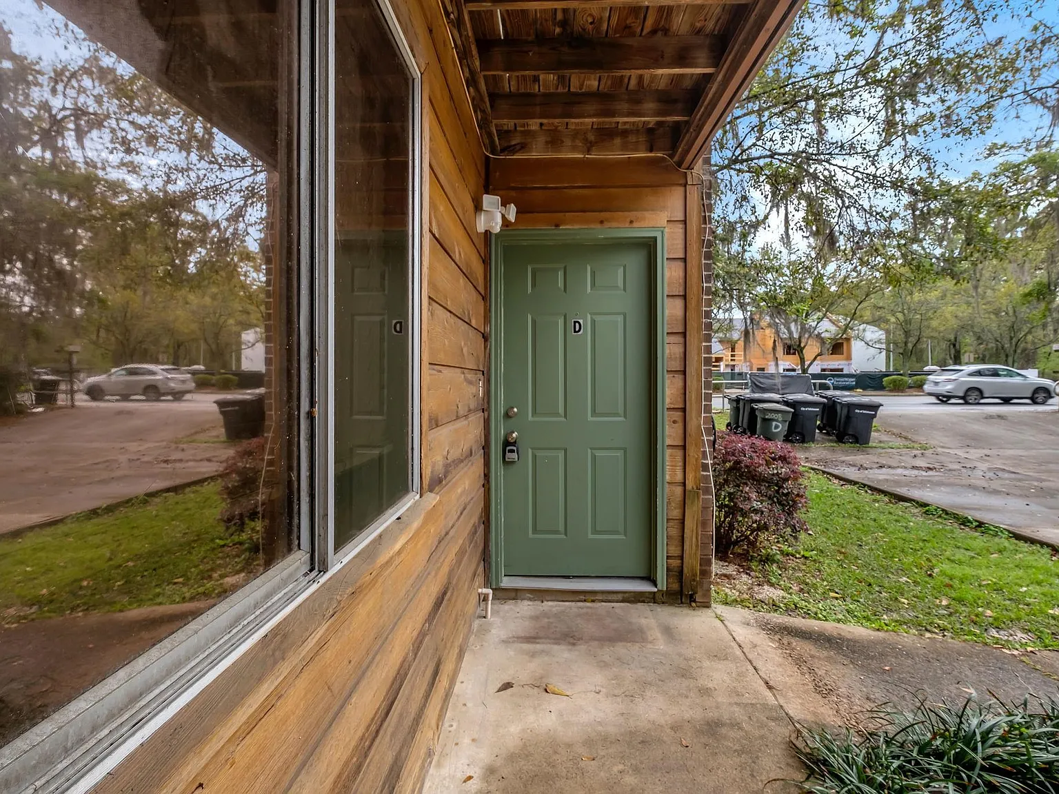 1 bed, 950 sqft, $900 — Photo 2