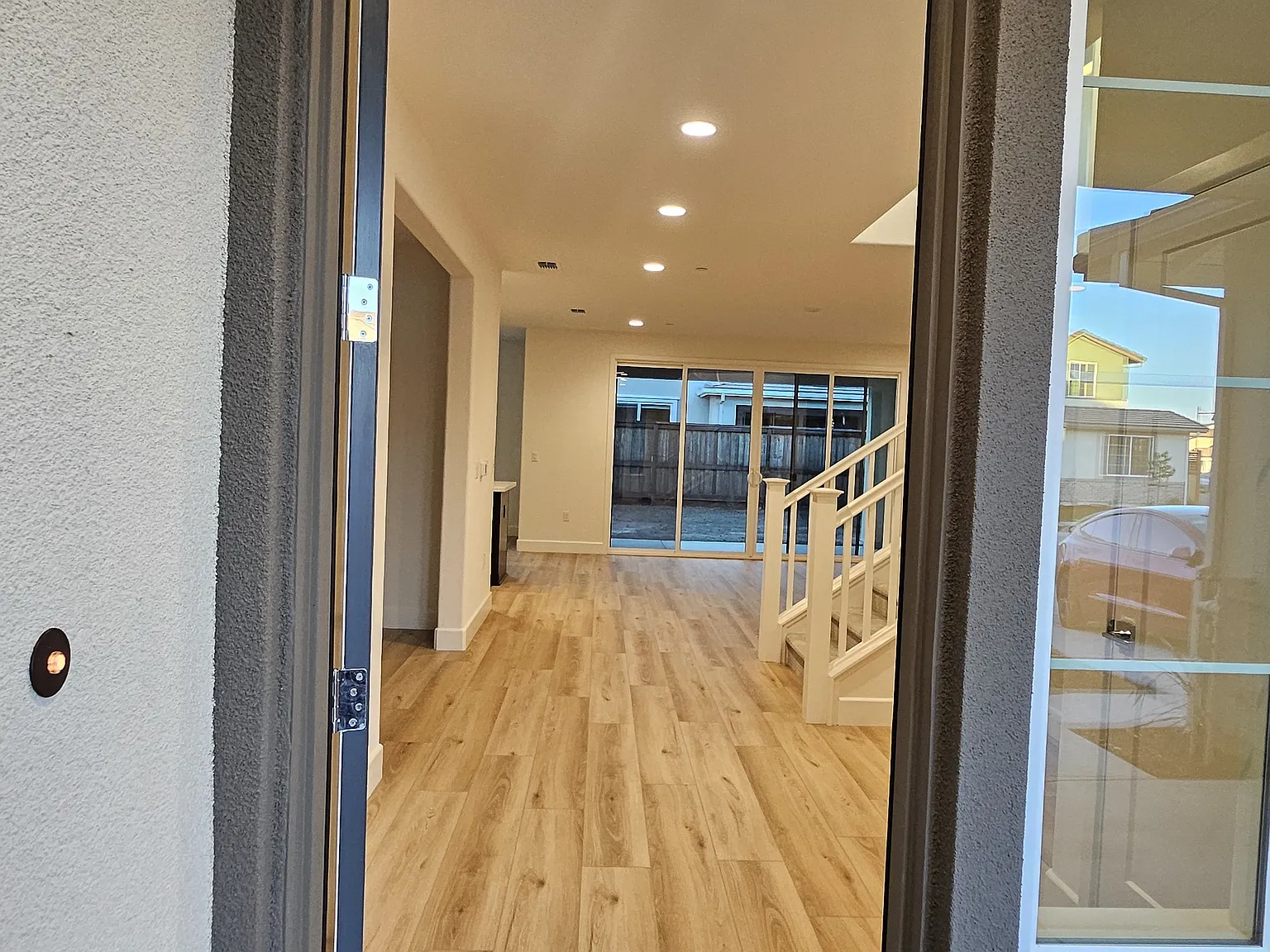 4 bed, 3000 sqft, $3,650 — Photo 3