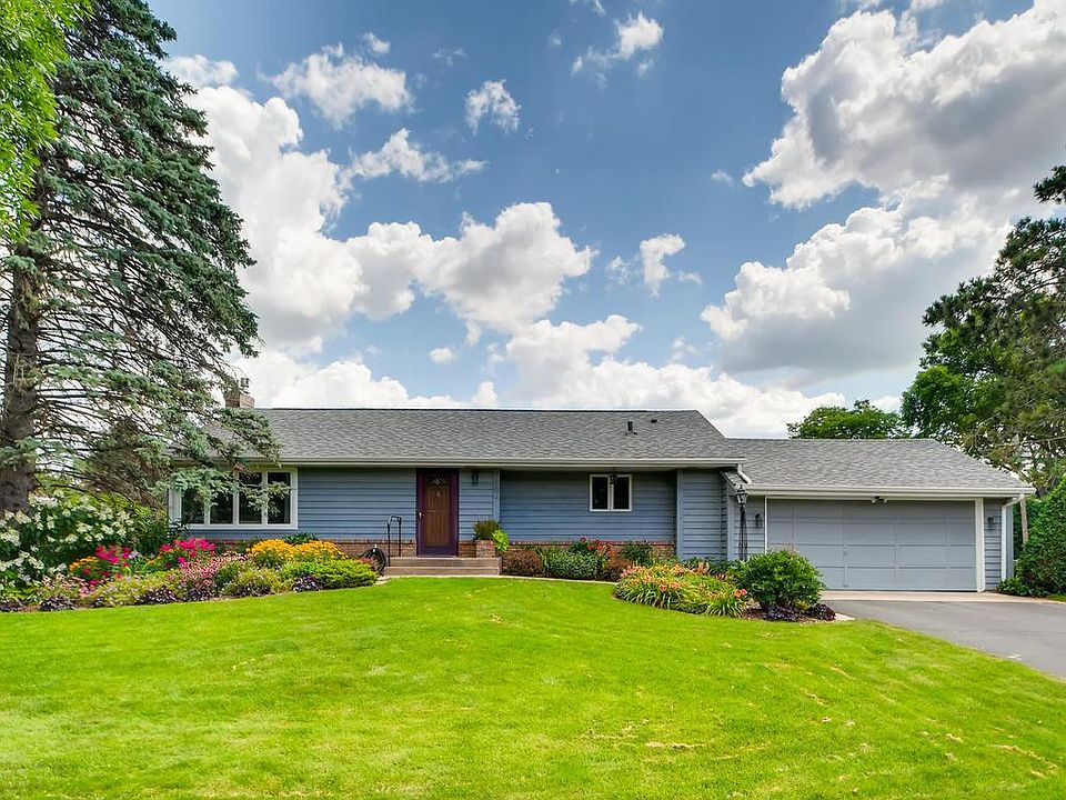 1st image of 1704 Lilac Ln