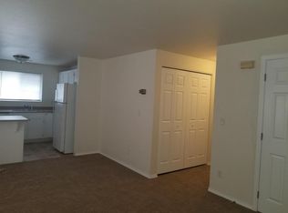 1802 NE Fairview Ave APT B, Grants Pass, OR 97526