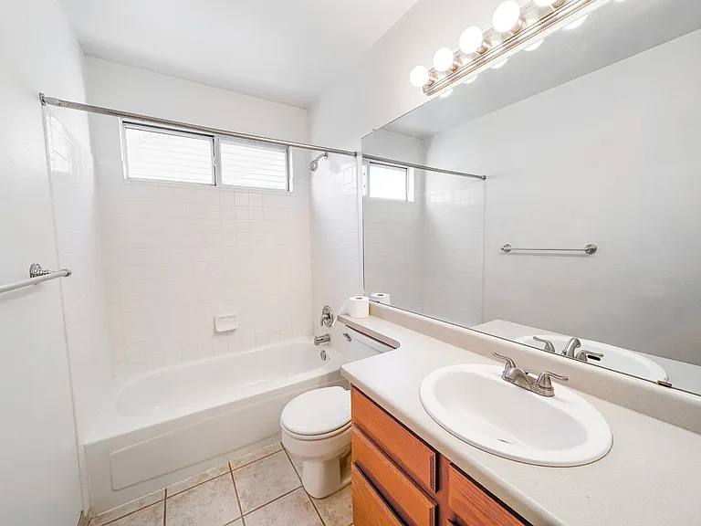 9806 Foxhill Cir — Photo 14