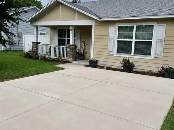 214 W Ella J Gilmore St, Apopka, FL 32703