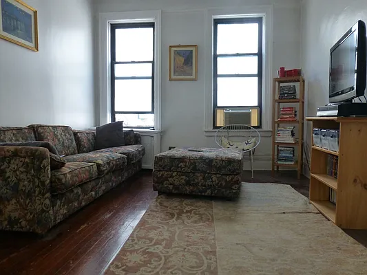 Rented by Charie Properties LLC | media 9