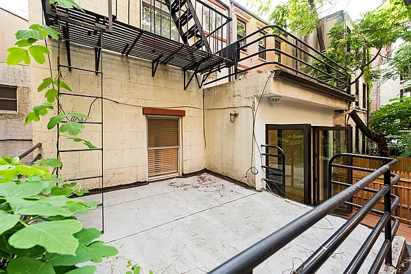 Rented by Bold New York | media 25