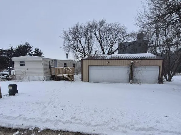 682 Fulton St, Arlington, IA 50606