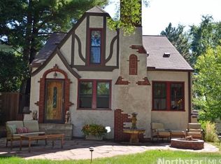 1542 E Shore Dr, Saint Paul, MN 55106