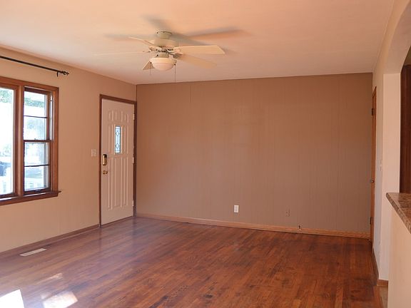 2nd image of 6216 John St
