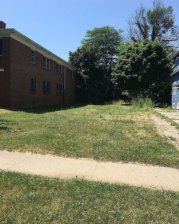 1st image of 244 Comstock Ave
