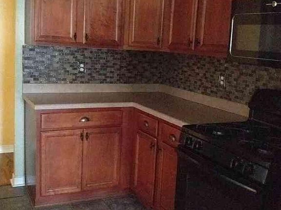 5th image of 18016 Lake Vista Dr