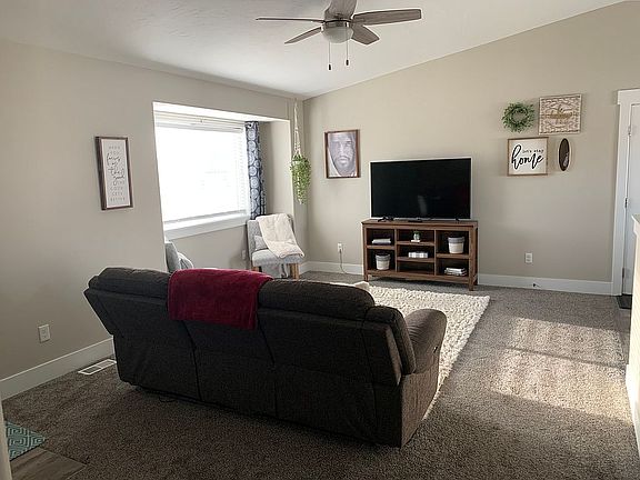 4th image of 2853 Sunlight Dr