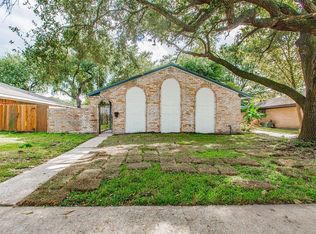 8406 Beechaven Rd, La Porte, TX 77571