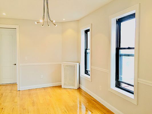 3rd image of 526 Flatbush Ave #3H
