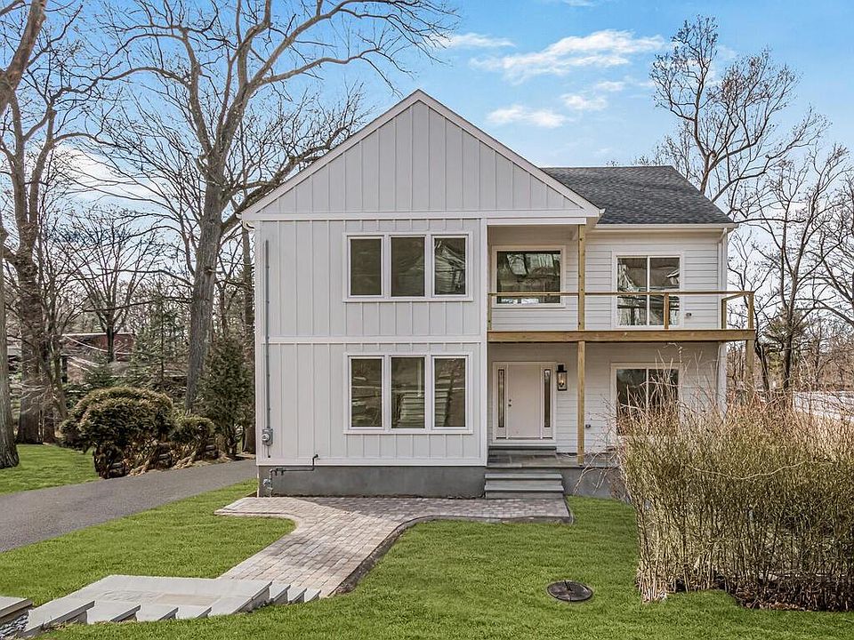 1st image of 84 Euclid Avenue