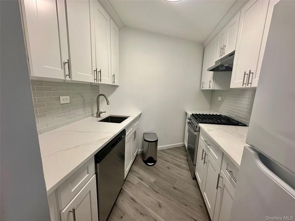 2 Bay Club Dr APT 11H