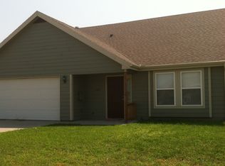 2729 Oakwood Dr, Junction City, KS 66441
