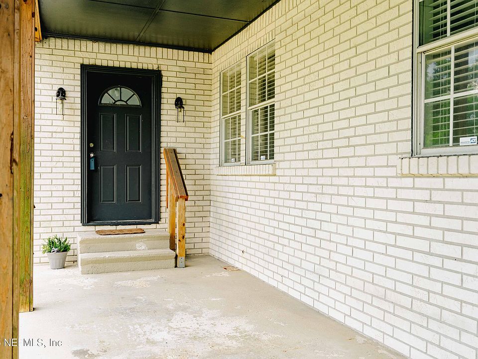 1st image of 4332 KINGSBURY Street