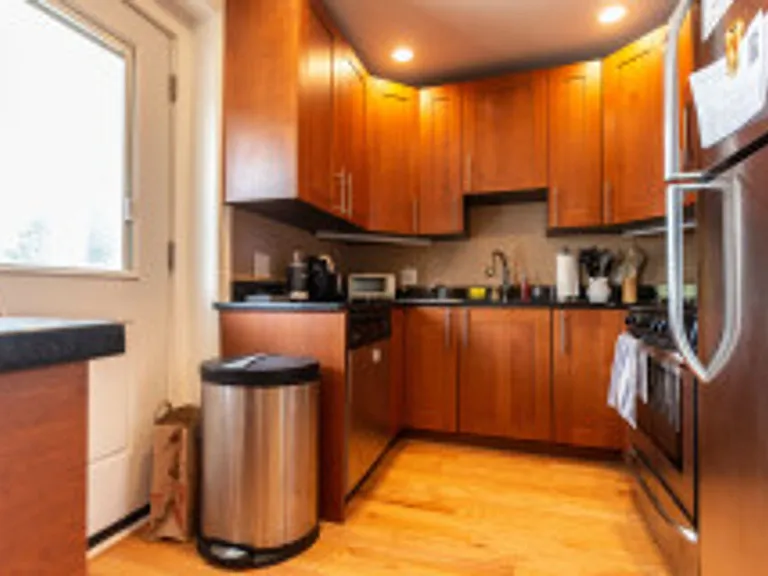 32 Linden St — Photo 8