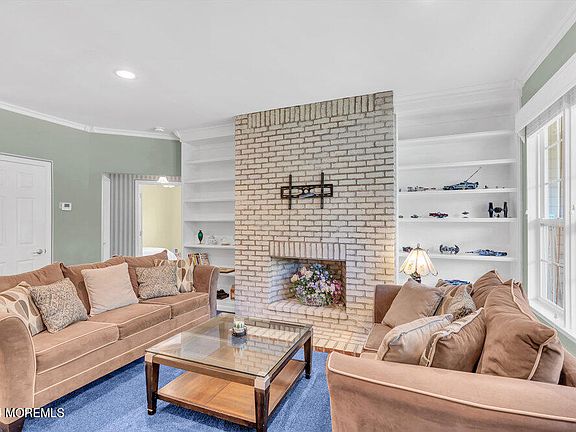 5th image of 20 Sunnybrook Lane