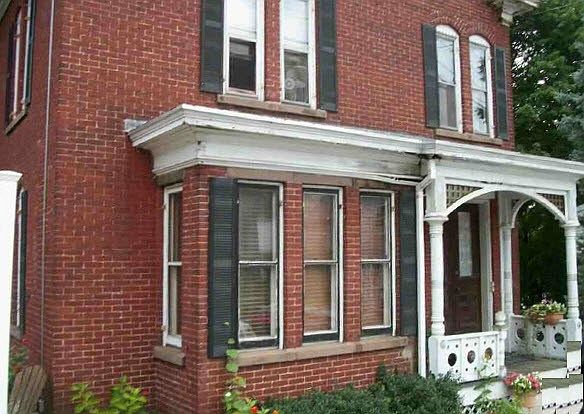 2nd image of 21 School St