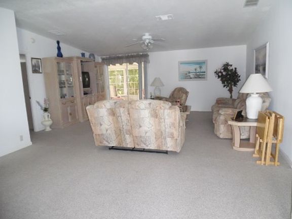 2nd image of 90 Lake Pointe Dr