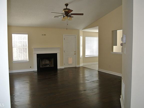 4th image of 2020 Tudor Dr