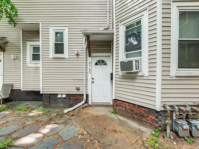 214-R Harvard St #2 — Photo 2