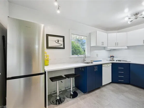 1 Cadillac Dr, Guelph, ON N1E 2B4