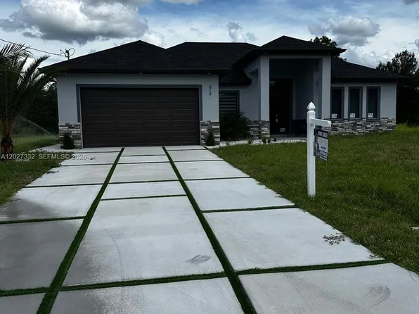 616 Maple Ave N, Lehigh Acres, FL 33972