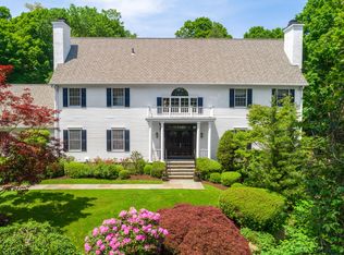 8 Rustic View Rd, Greenwich, CT 06830