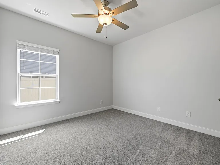 903 Eakins Ln — Photo 19