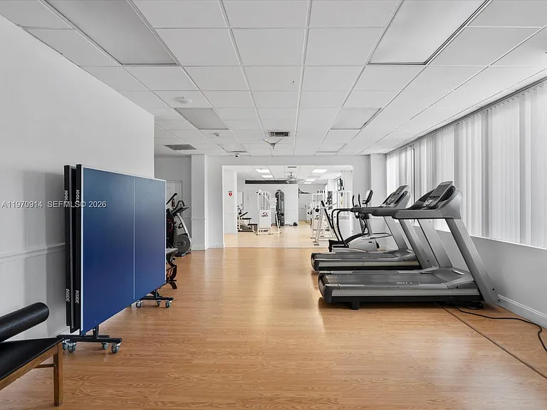 336 N Birch Rd #PENTHOUSE — Photo 34