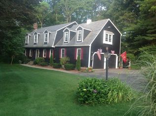 11 Edwards Rd, Foxboro, MA 02035