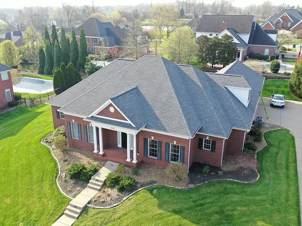 8955 Willowbend Dr, Newburgh, IN 47630