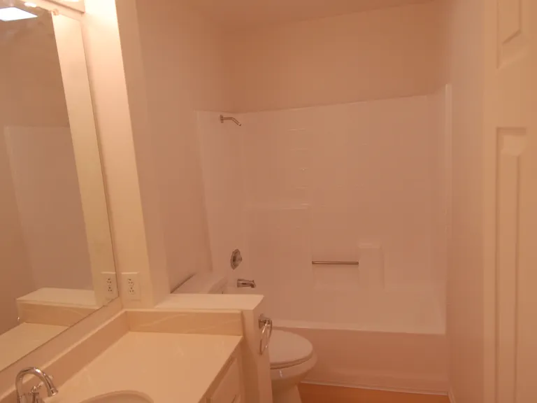 39440 Avignon Ln — Photo 9