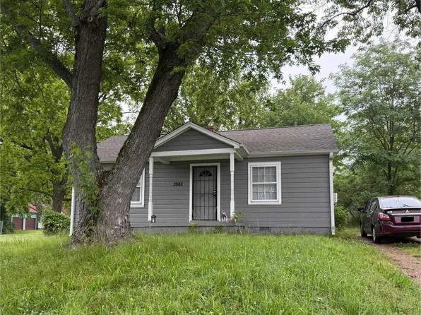 3982 Overton Crossing St, Memphis, TN 38127