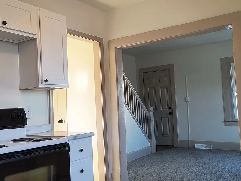 304 Park Ave #A — Photo 12
