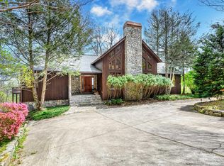 18 Shooting Star Ln, Landrum, SC 29356