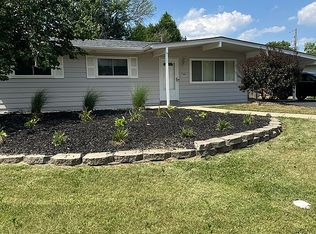 11837 Flushing Dr, Maryland Heights, MO 63043
