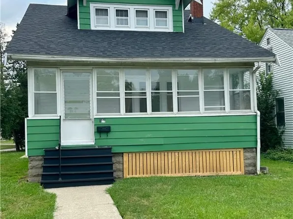 501 Columbus St, Bedford, OH 44146