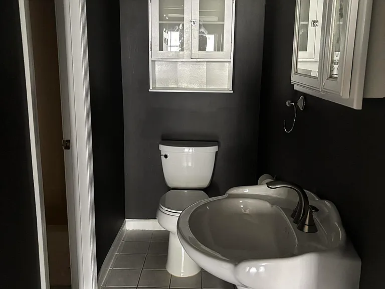 14-1 Providence Ct — Photo 8